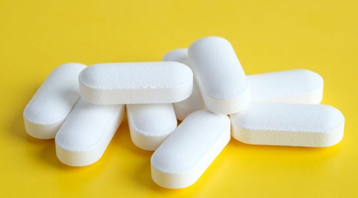 Low-dose codeine use drops while prescriptions continue