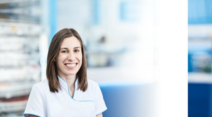 Community pharmacy’s role in the quality use of medicines healthcare teams
