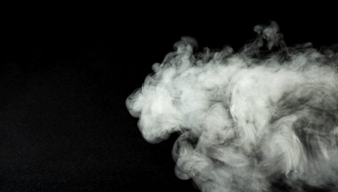 vaping ecigarettes