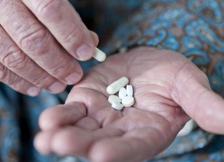 New principles for medicine management in frail older people
