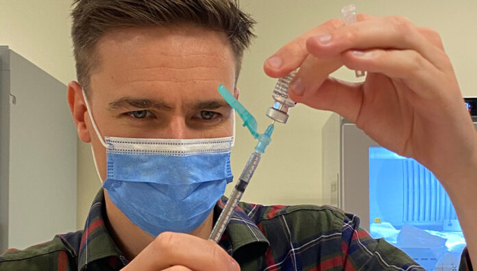 COVID-VAX-feature