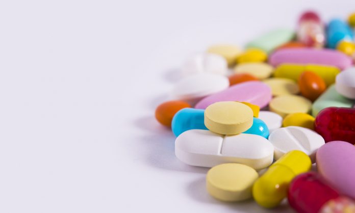 pile of pills with different shapes and colours