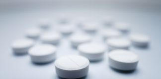 Call to enlist pharmacists for opioid fight as deaths rise